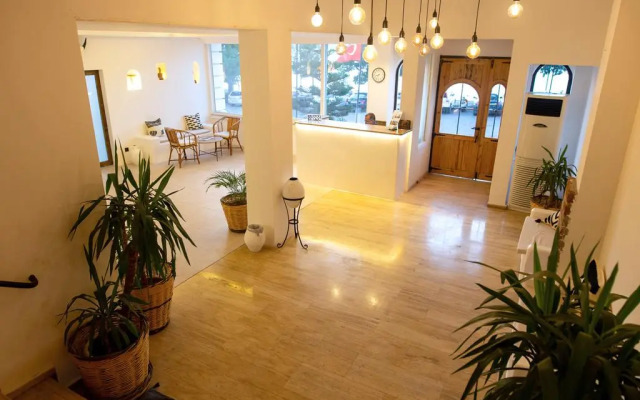 Camlik 87 Hotel Ayvalik
