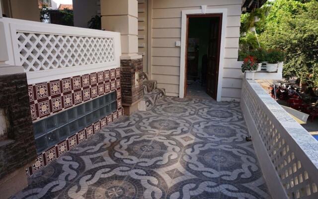 Bac Huong House - Hostel