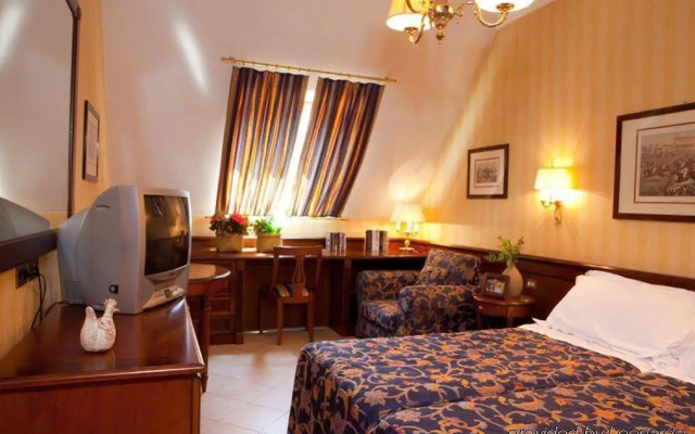 Ata Hotel De Angeli