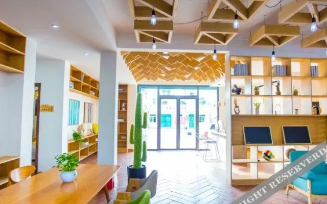 No. 2 Design Hotel (Sanya Phoenix Airport)