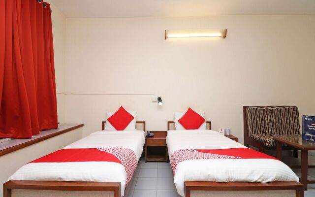 OYO 10571 Hotel Nova