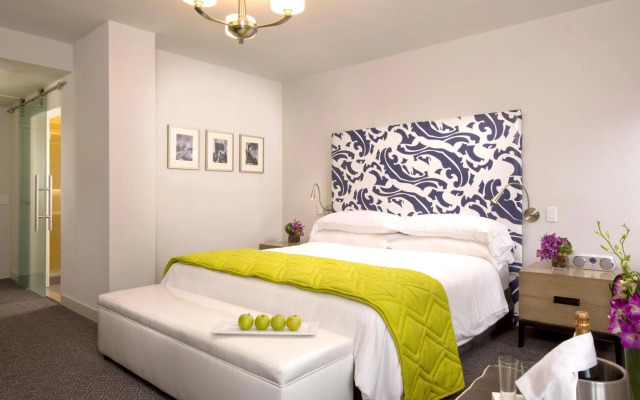 Hotel Breakwater South Beach