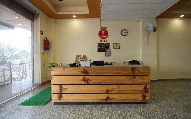 Oyo Flagship 33020 Kusum Vihar Jagat Pura
