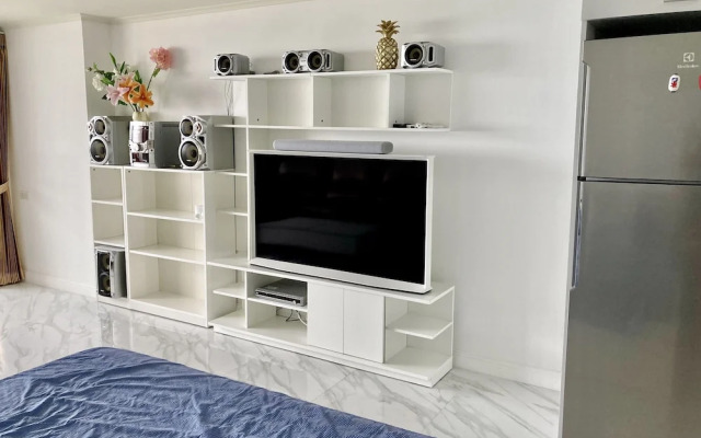 Paradise Condominium by PSR