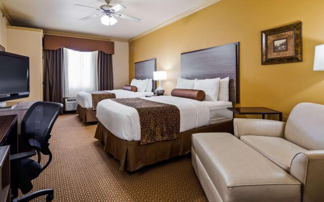 Best Western Plus Crown Colony Inn & Suites