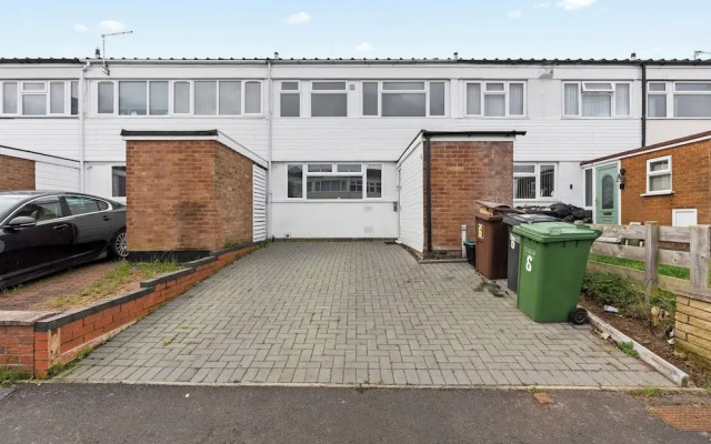 8guests-3br-parking-familyfriendly-nearairport