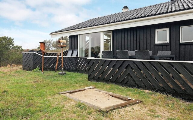 10 Person Holiday Home in Blokhus