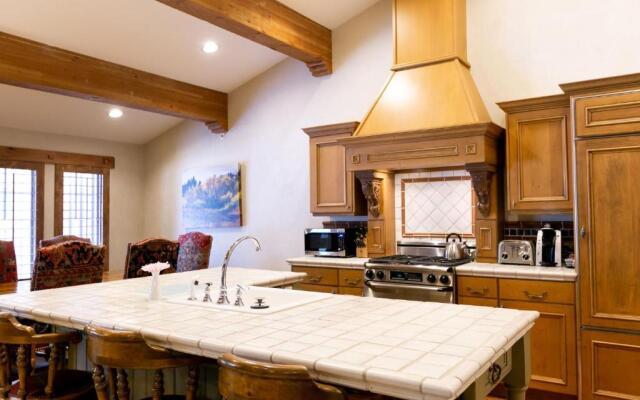 The Chateaux Deer Valley