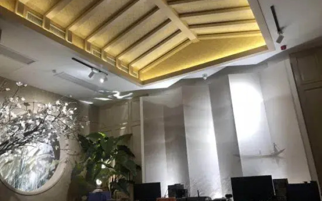 Fuyang Moli Luhua Business Hotel (Fuyang ecological paradise store)