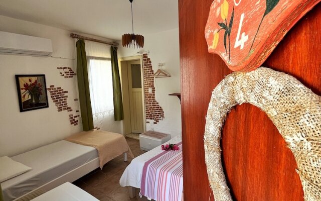 Tenedos Tatil Odaları