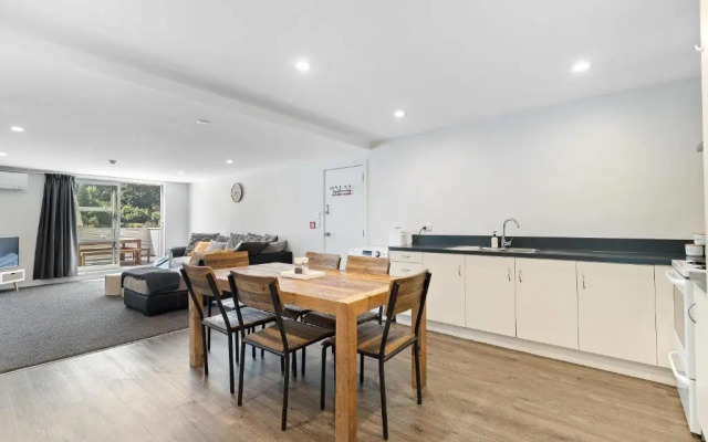 Central Mountain View Paradise