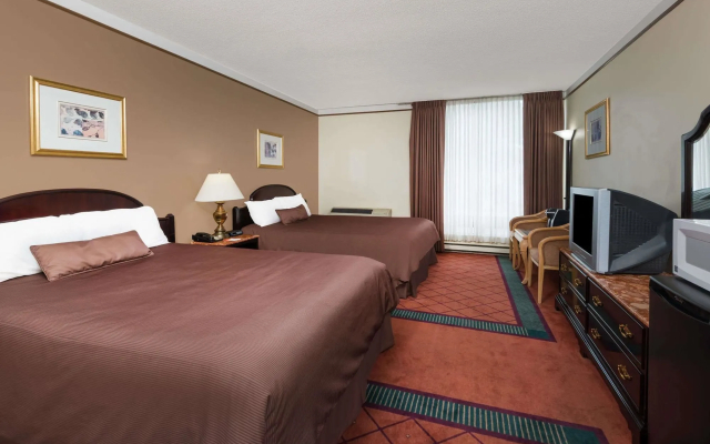 SureStay Plus by Best Western Windsor