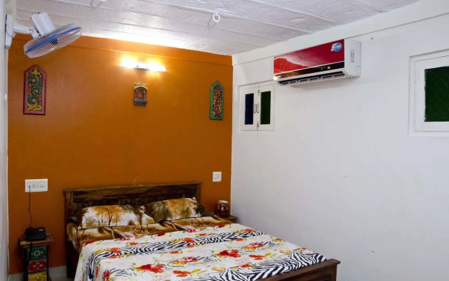 Hem Guest House