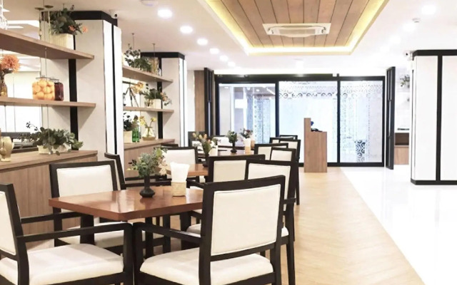 Sann Hotel