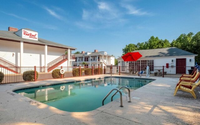 Red Roof Inn & Suites Wilson