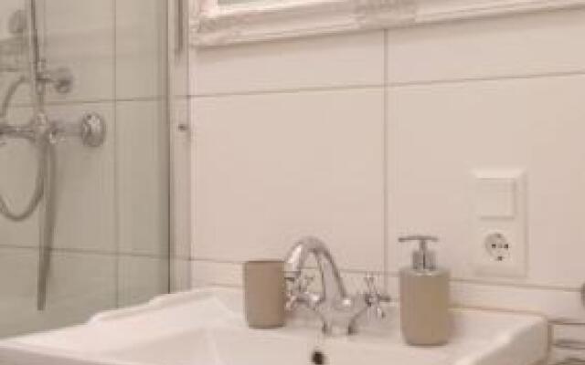 Romantic Style Apartment Berlin Alexanderplatz