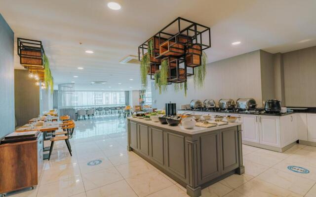 Empula Hotel & Residences