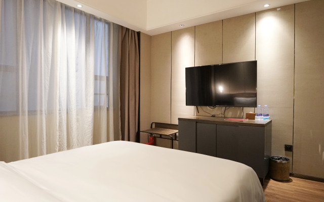 Paco Hotel (Guangzhou Tower Datang Metro Station Branch)