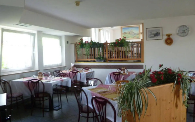 Hotel Alpenrose
