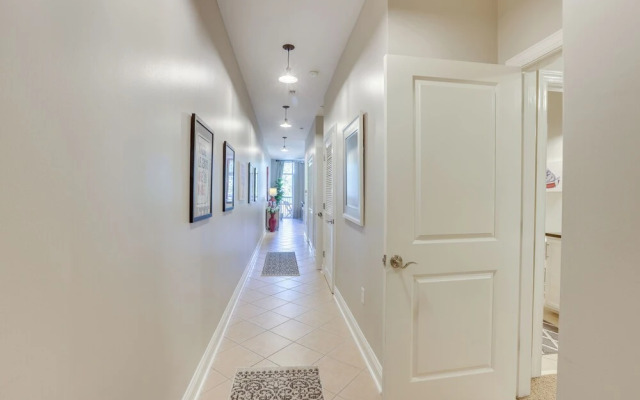 Tuscaloosa Condo: Steps to Bryant-denny Stadium!