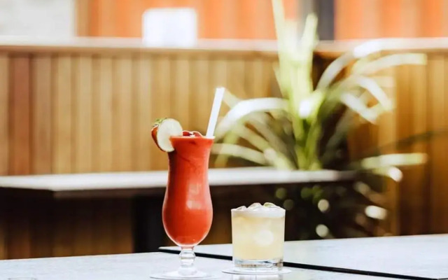 Bridge Inn Studio Apartments