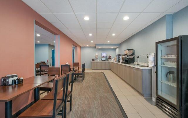 Garner Hotel Virginia Beach North by IHG