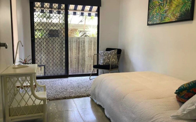 Sunshine Beach Hideaway