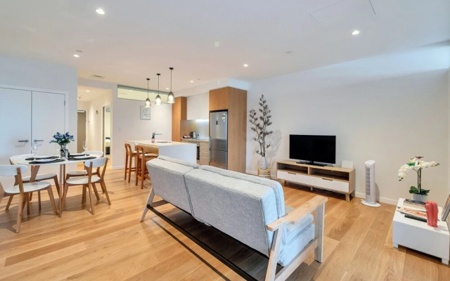 Spacious Mt Eden Apartment