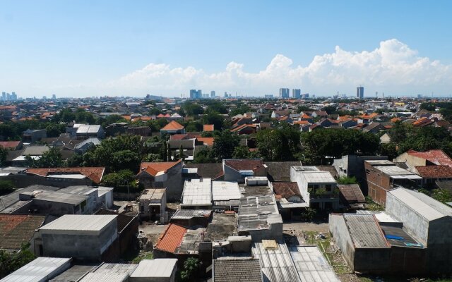Comfy Studio Apartment at Menara Rungkut