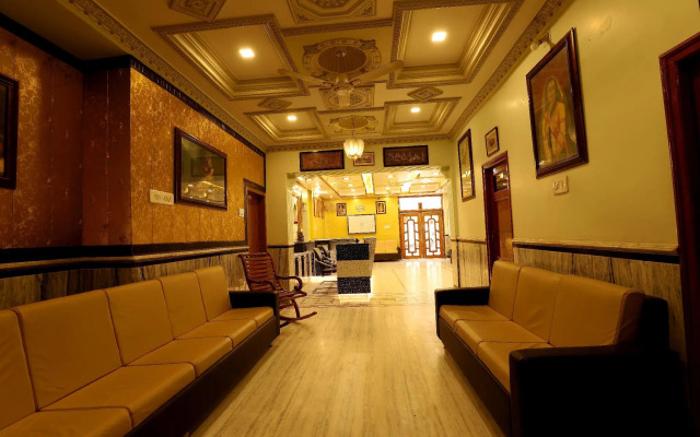 Hotel Bharat Niwas