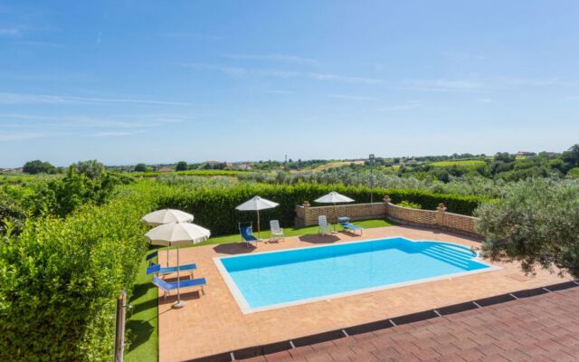 Borgo Agrituristico Il Pino (ONA200)