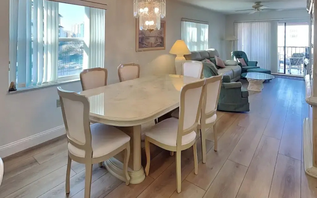 Estero Cove 341