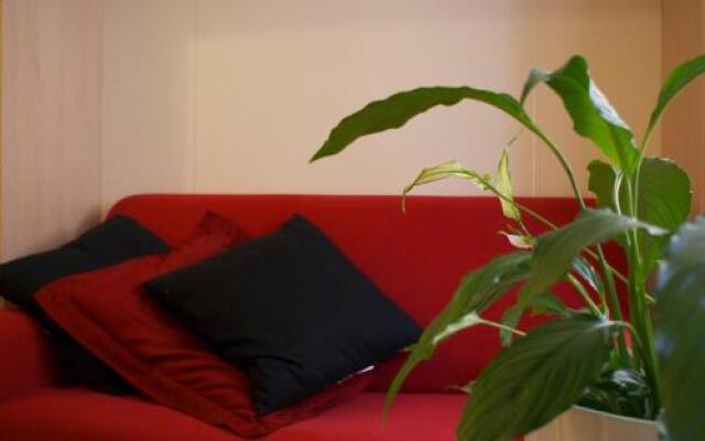 Olly Apartments