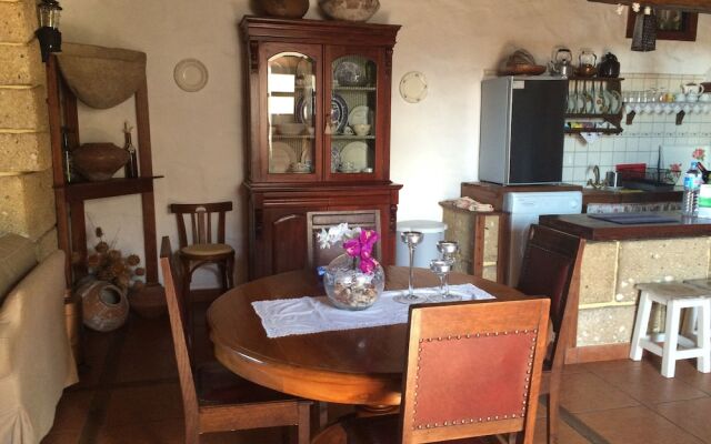 Casa Rural Tajona & Granero