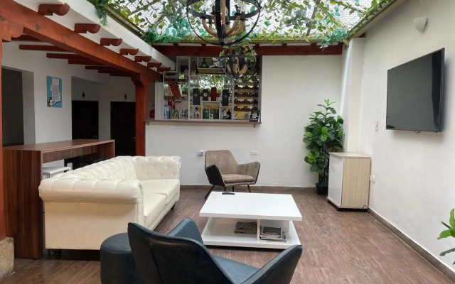 Hotel Miracle by MJV