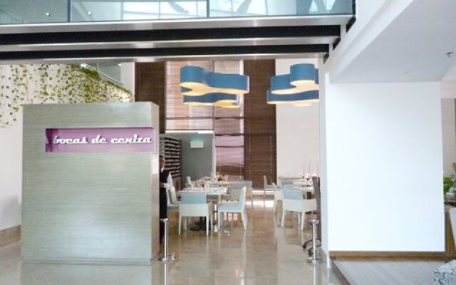 NH Collection Royal Smart Suites - 4 Nights, Barranquilla, Colombia