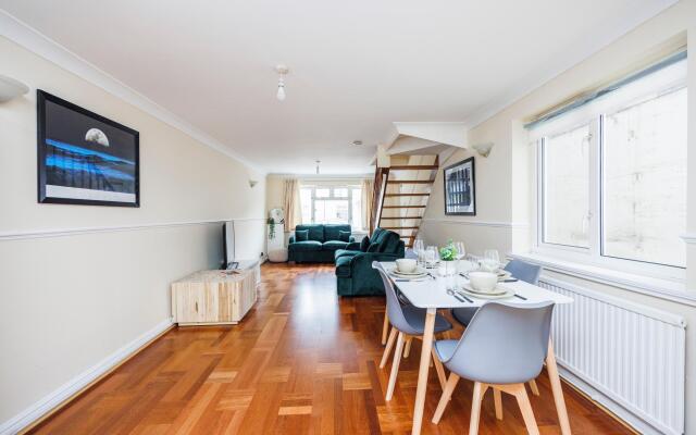 East Croydon Home - Contractors