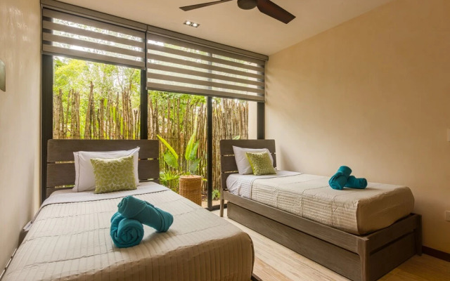 Bungalos Luxury B102 By Lockey