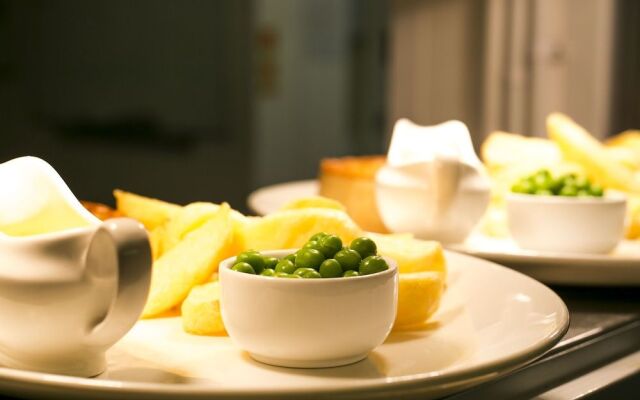 Gwesty Links Hotel