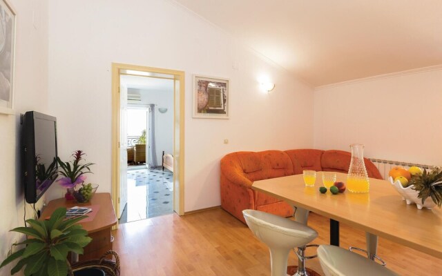 Awesome Home in Makarska With Wifi and 2 Bedrooms