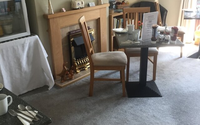 Oak Lodge Bed & Breakfast