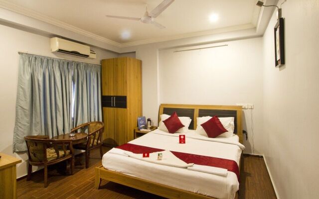 OYO 7552 Hotel SVM Grand