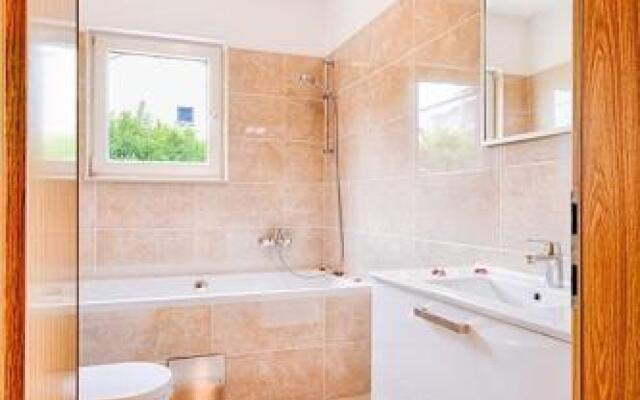 Holiday Home Villa Frančeska