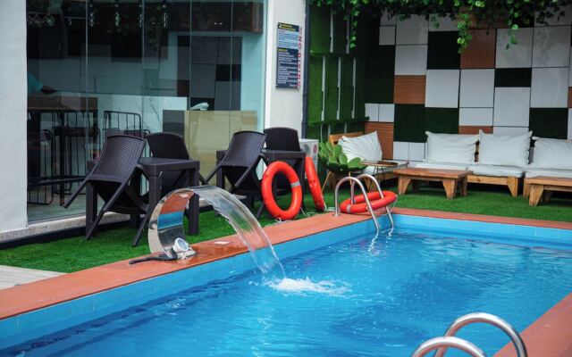 Modelo Hotel and Suites