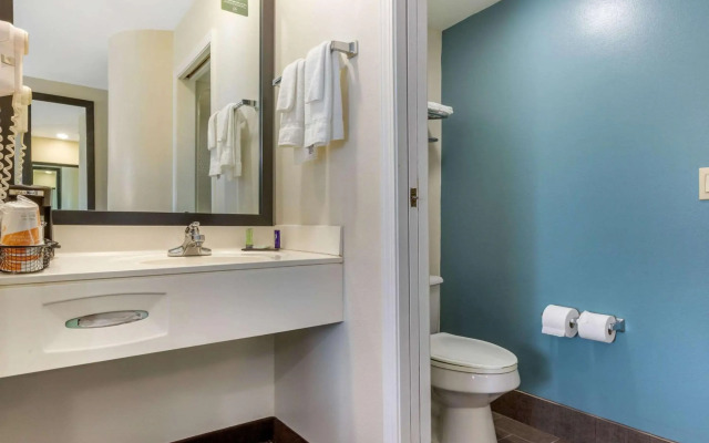 Sleep Inn & Suites