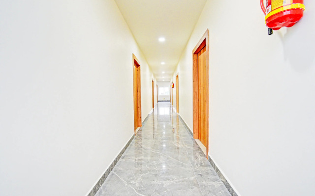 Super Townhouse Oak Kompally