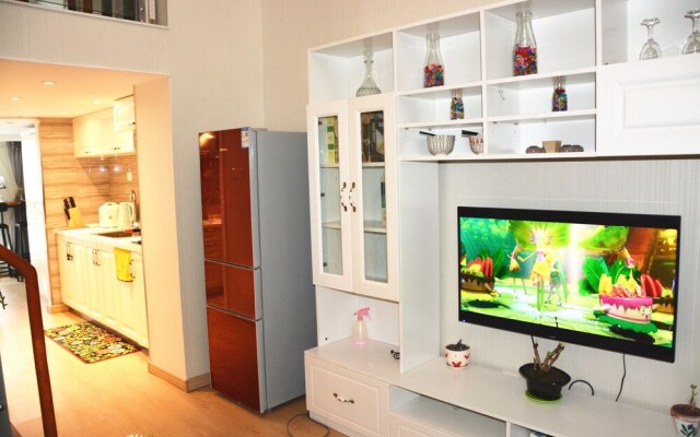 Warm House Apartment