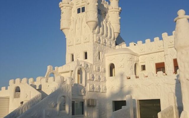 Snow White Castle Studios