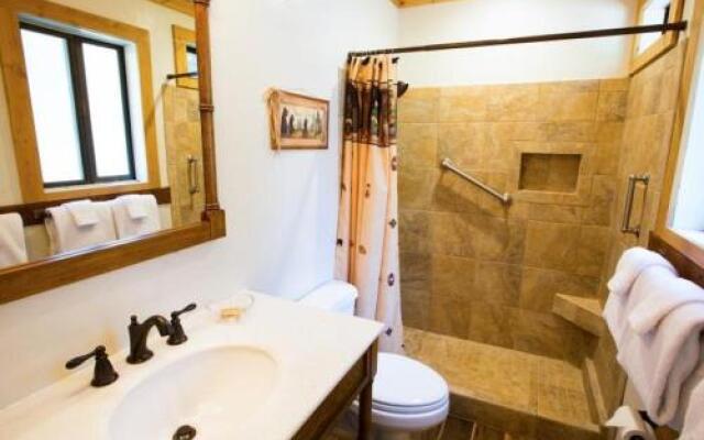 Forest Retreat Rental Cabin