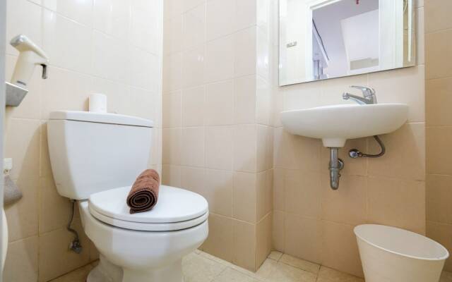 2 Bedrooms at Gading Greenhill Apartment by Travelio